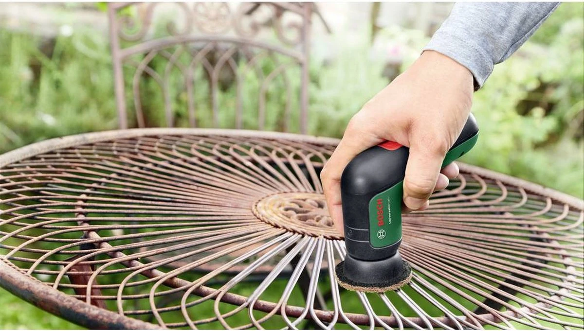 Bosch Universal Brush - Snoerloze reiningsborstel Bosch Universal Brush - Snoerloze Reiningsborstel -Schoonmaakproducten Winkel 1200x681 3